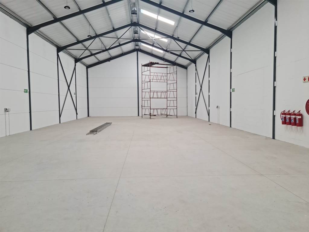 485  m² Industrial space in Firgrove photo number 1