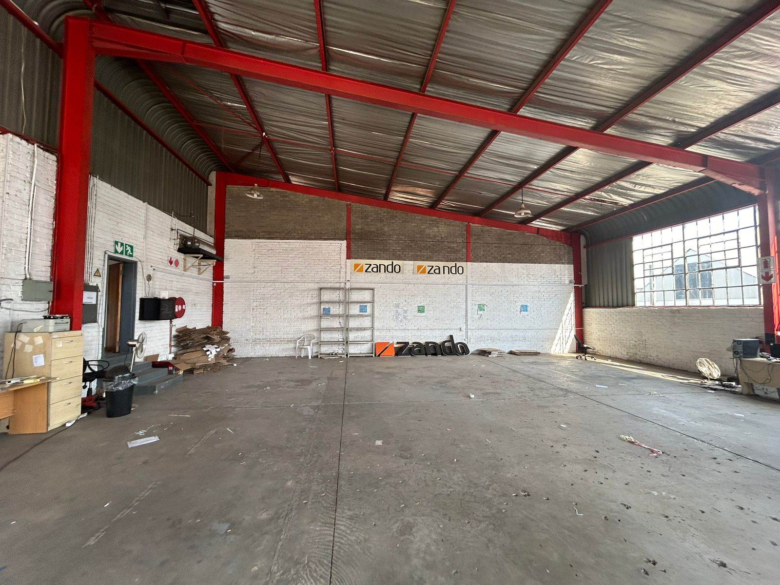 326  m² Industrial space in Bartlett photo number 6