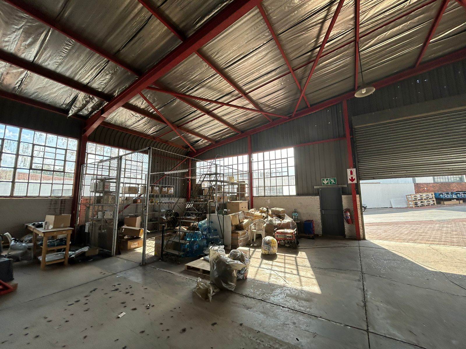 326  m² Industrial space in Bartlett photo number 8