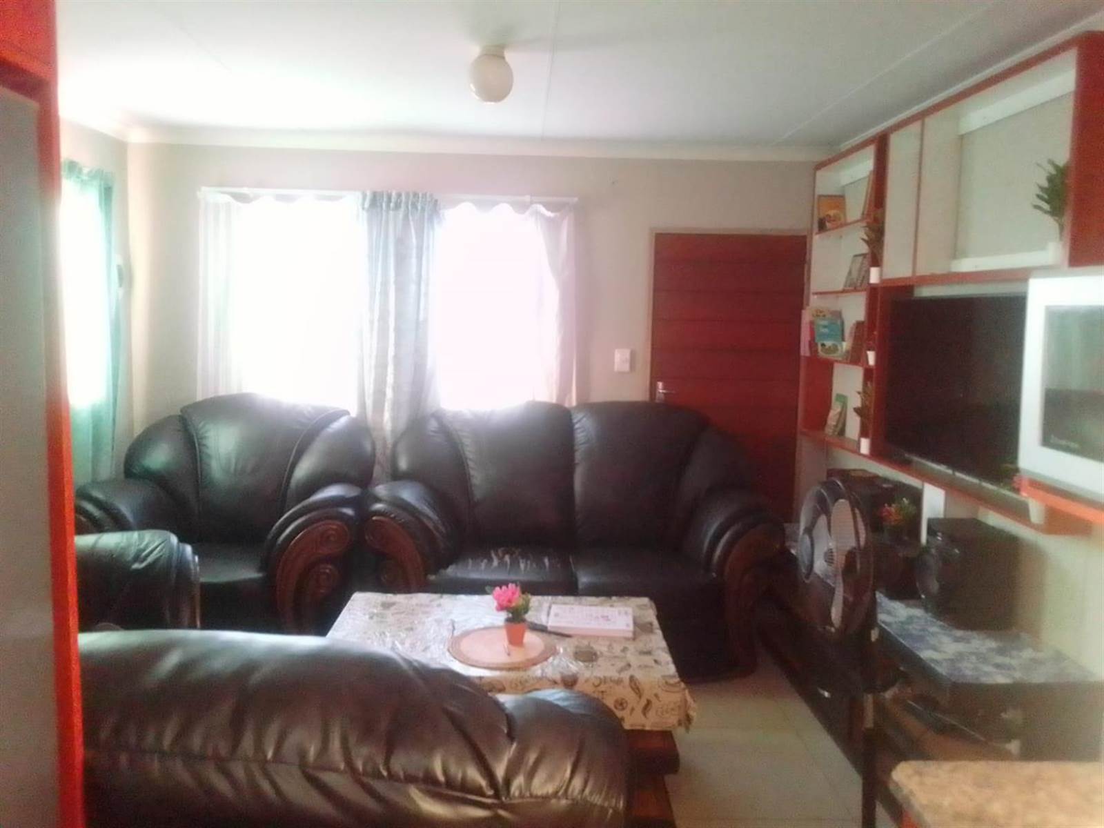 3 Bed House in Mamelodi East photo number 3