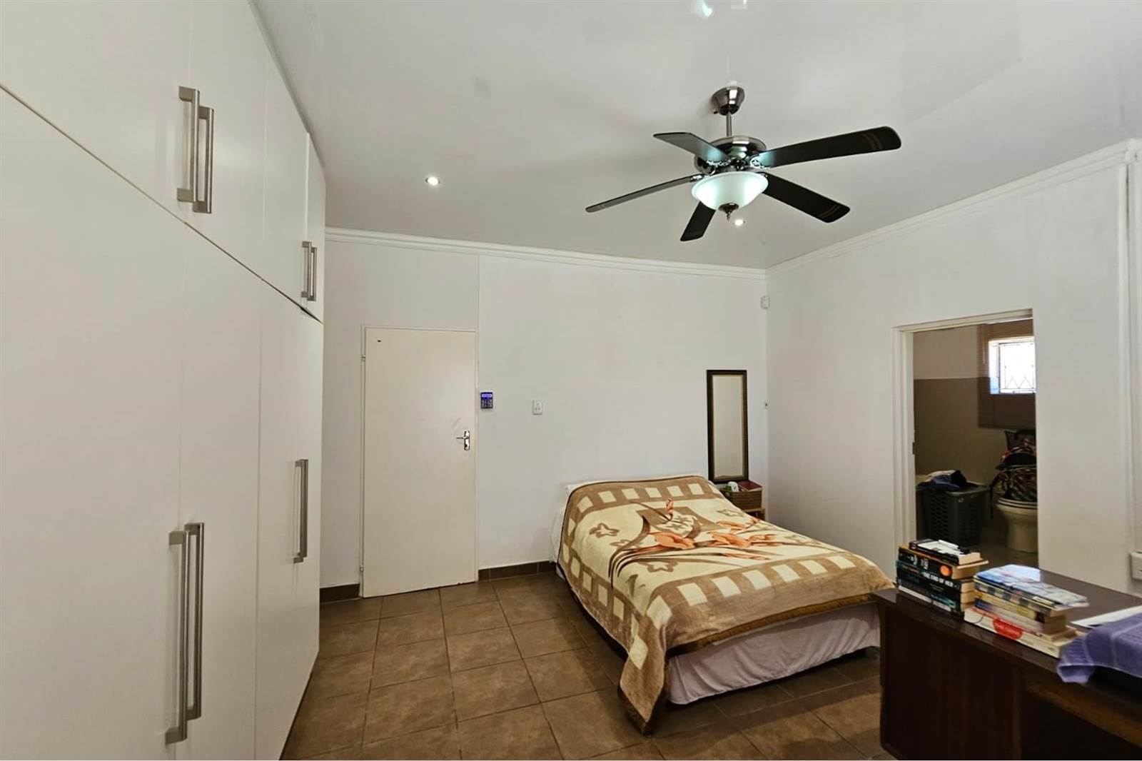 4 Bed House in Bombay Heights photo number 8