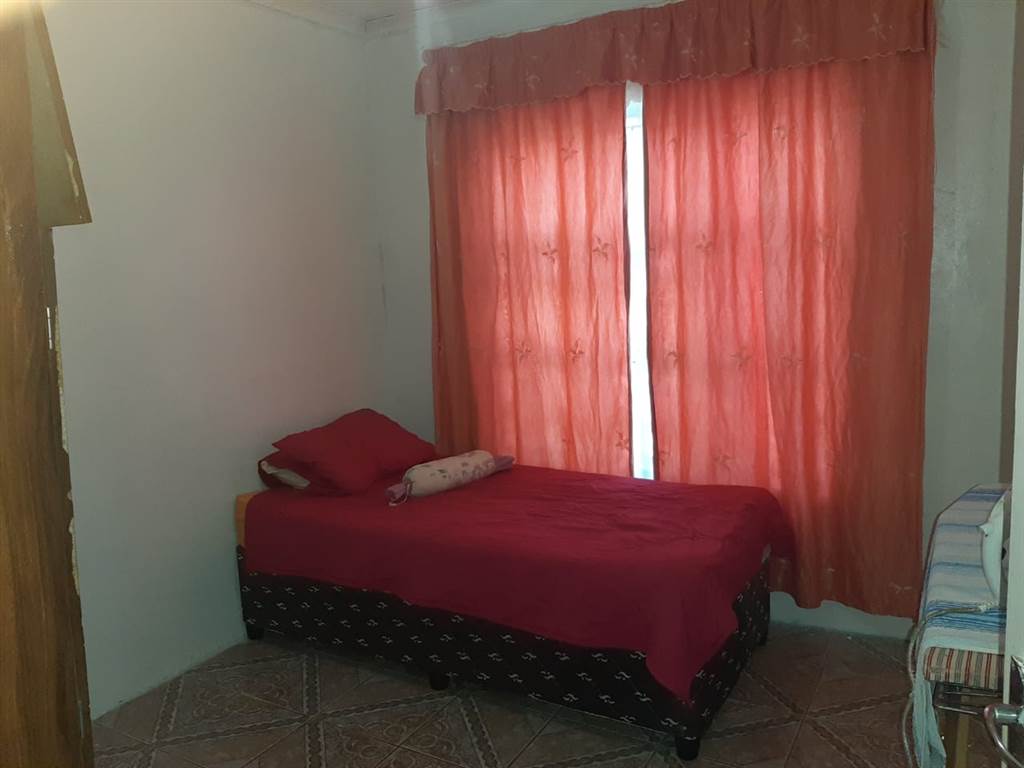 3 Bed House in Seshego photo number 10