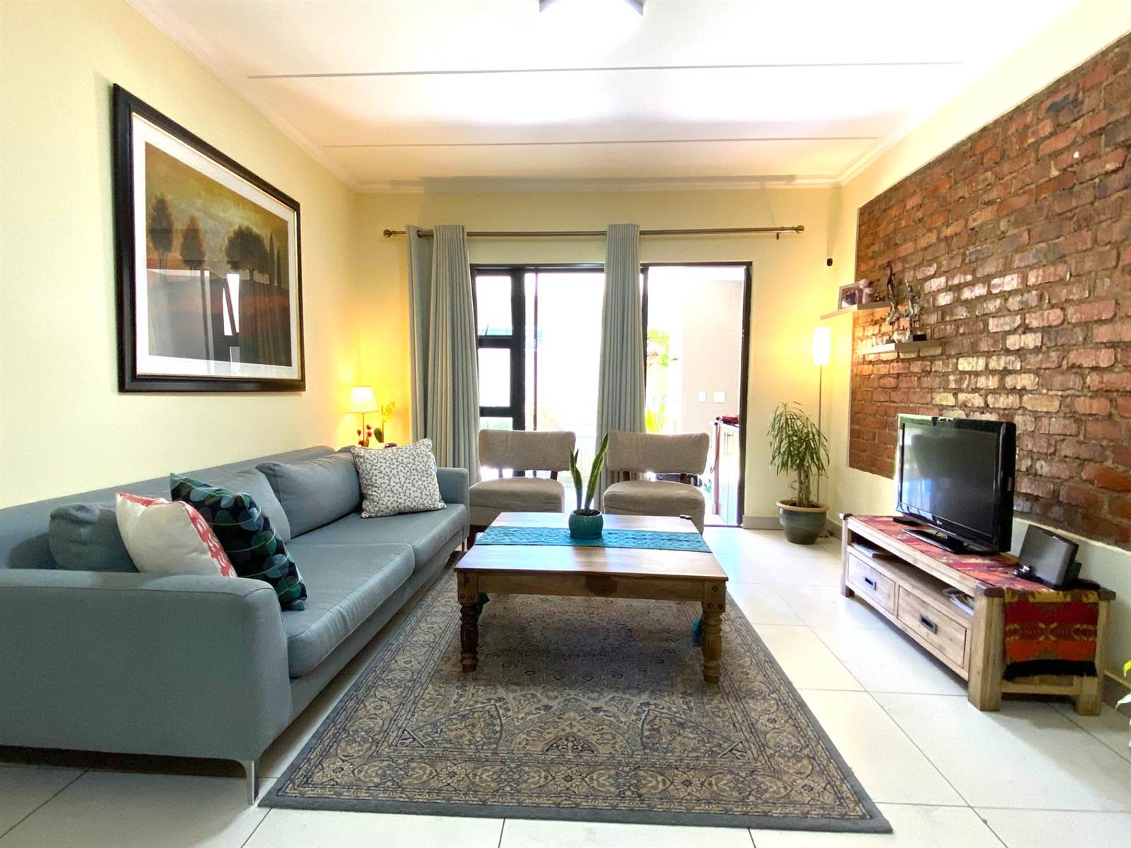 3 Bed Apartment in Rivonia photo number 3