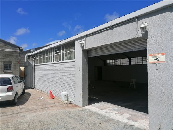 260  m² Industrial space