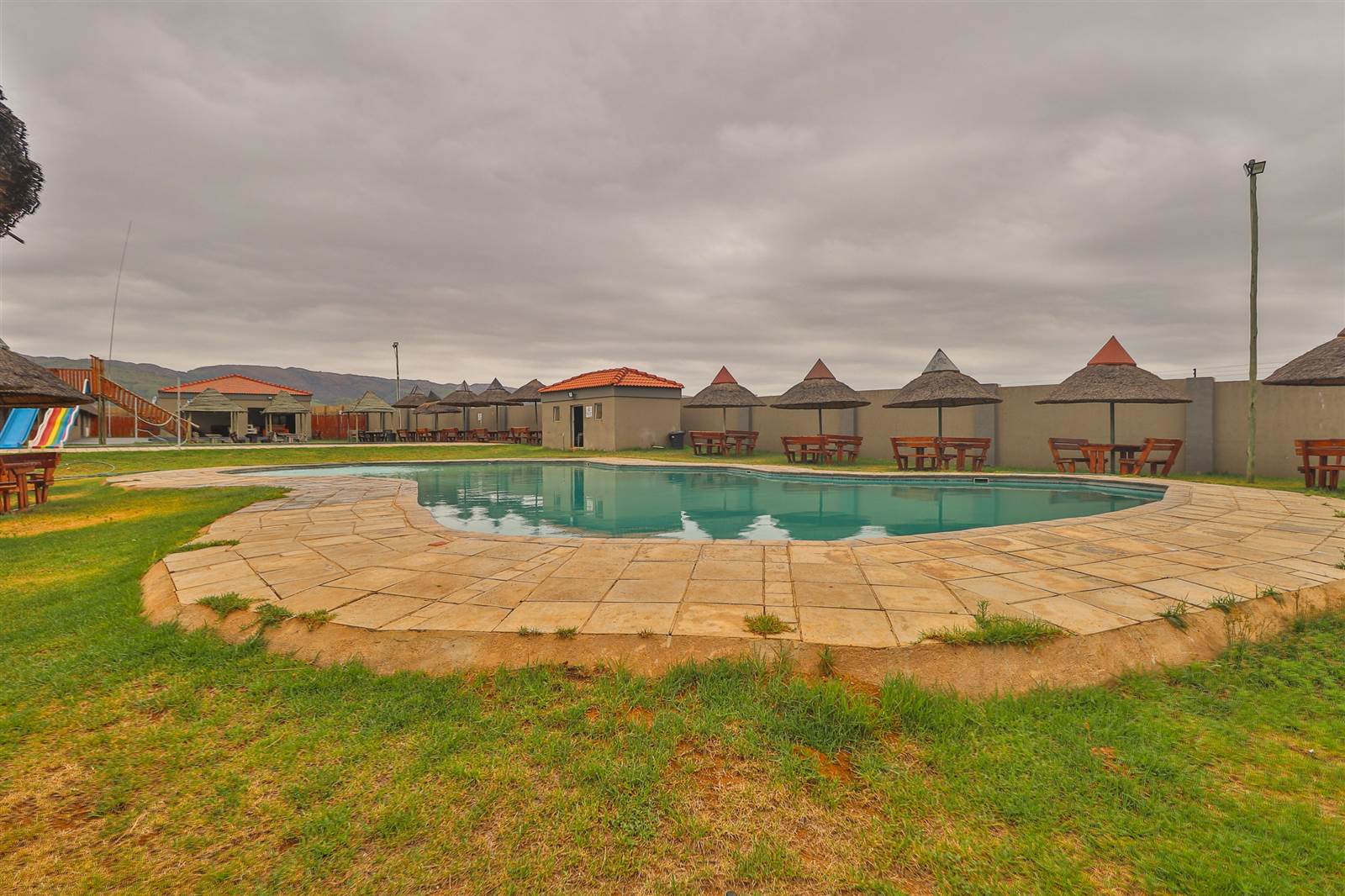 1  m² Commercial space in Hartbeespoort Dam photo number 30