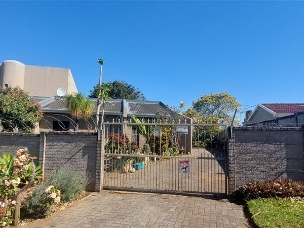 3 Bedroom House 3 Bedroom House