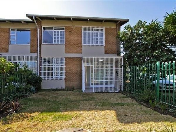2 Bed Townhouse in Primrose Hill