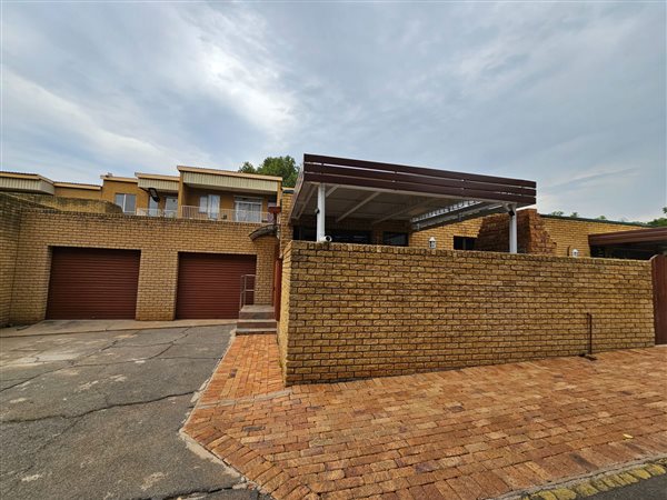 2 Bedroom Townhouse