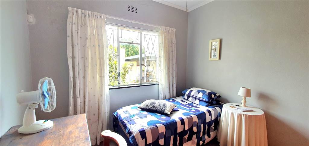 3 Bed House in Scheepers Heights photo number 22