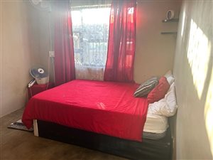 6 Bed House in Ngwelezana