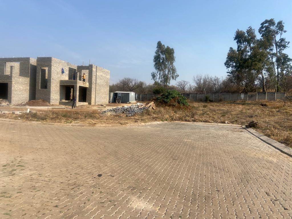 557 m² Land available in Ruimsig photo number 8