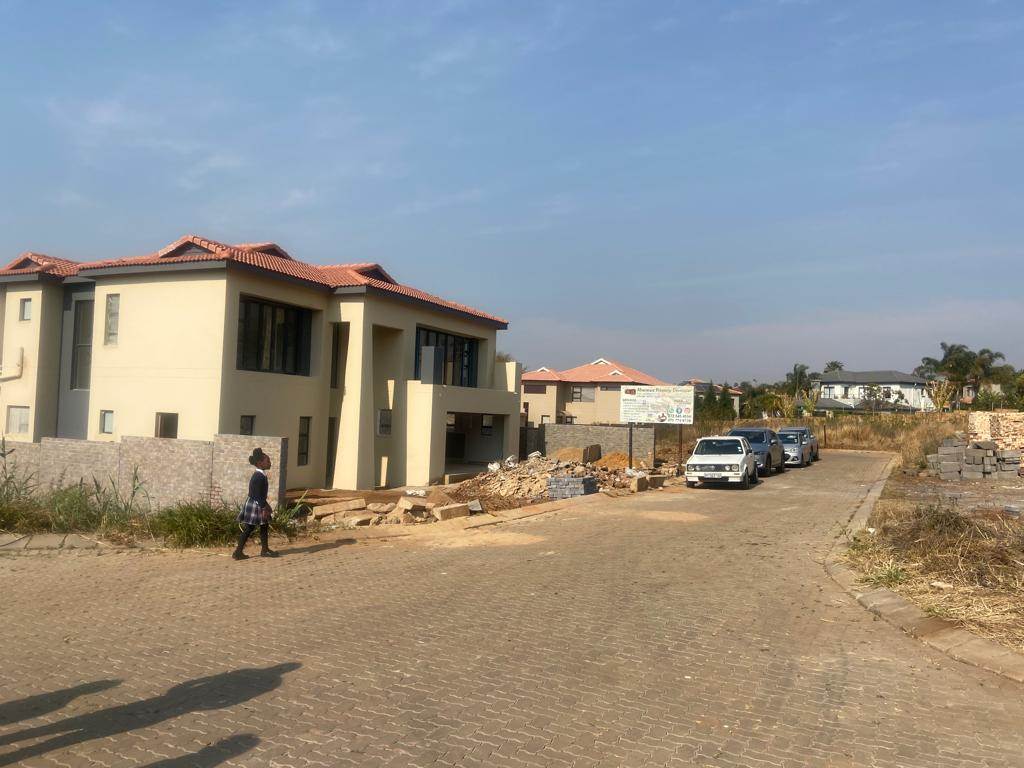 557 m² Land available in Ruimsig photo number 10