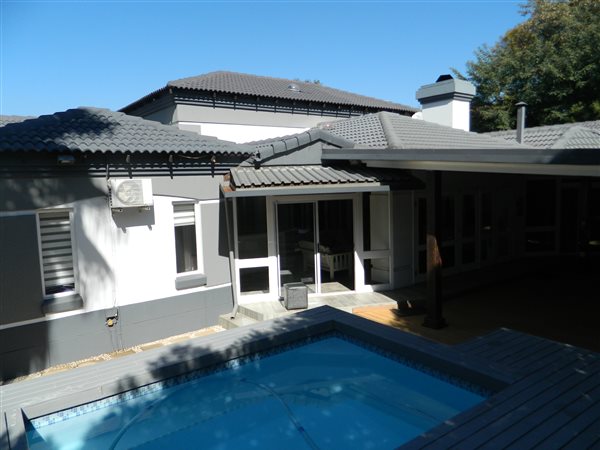 5 Bedroom House 5 Bedroom House