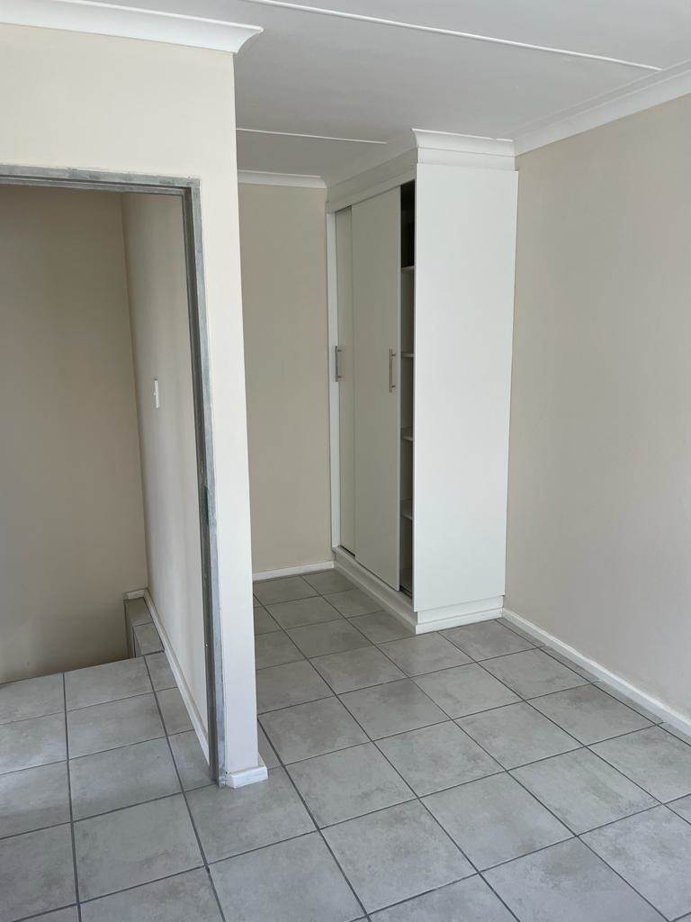 2 Bed House in Mossel Bay Ext 13 photo number 11