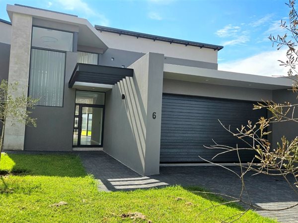 4 Bedroom House 4 Bedroom House