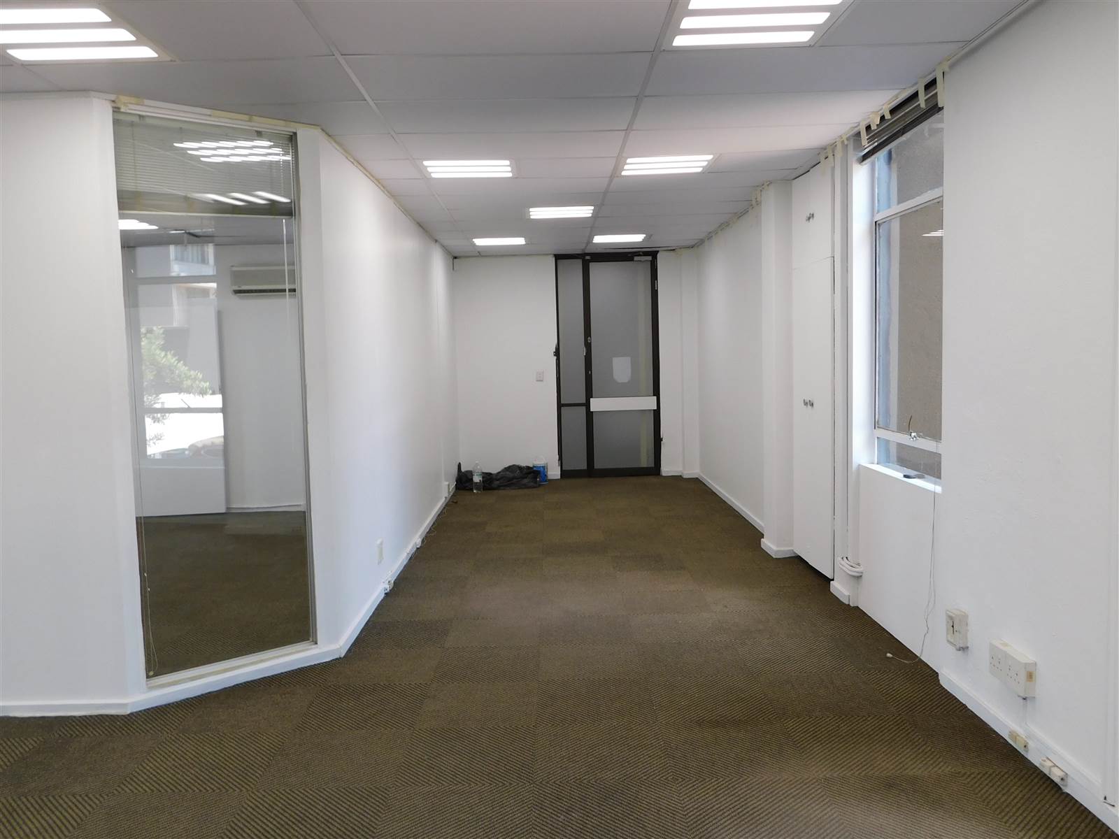 180  m² Commercial space in Rosebank photo number 5