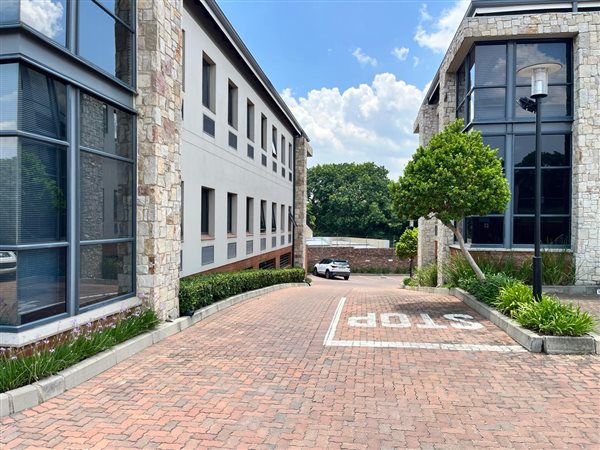 219  m² Commercial space in Fourways
