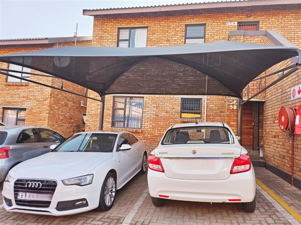 2 Bedroom Townhouse 2 Bedroom Townhouse