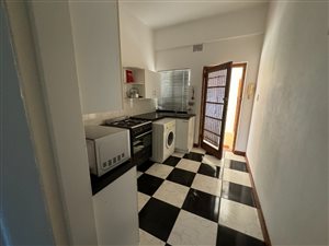 1 Bed Apartment in Cyrildene