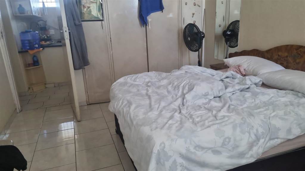 2.5 Bed Apartment in Amanzimtoti photo number 10