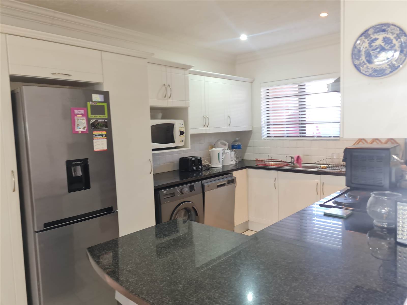 2 Bed Flat in Jeffreys Bay photo number 14