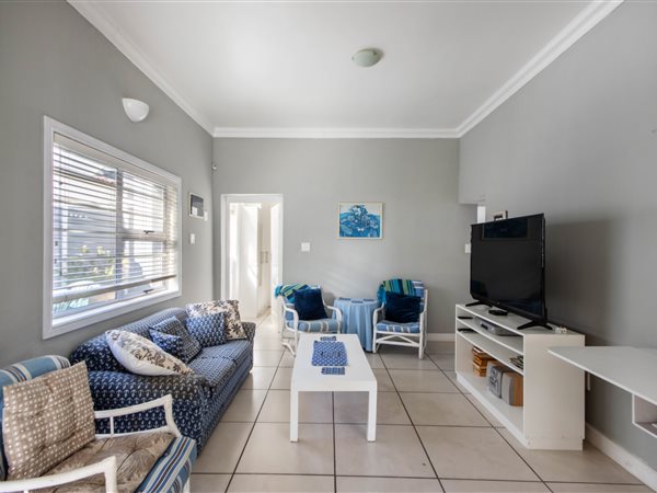 4 Bed House in Strand South