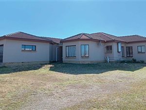 4 Bed House in Amajuba Park