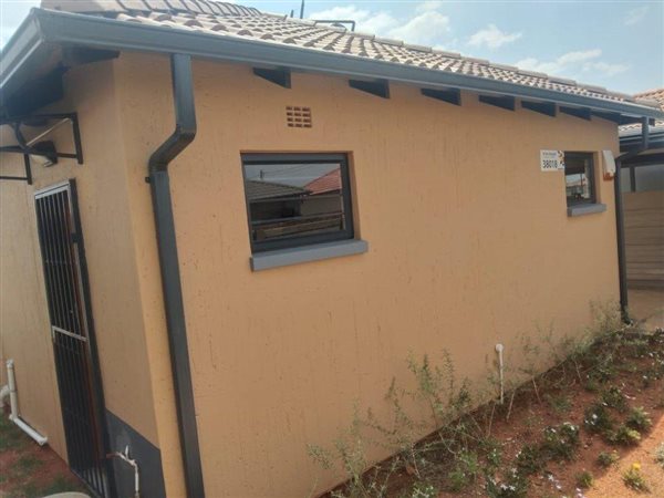 2 Bedroom House 2 Bedroom House