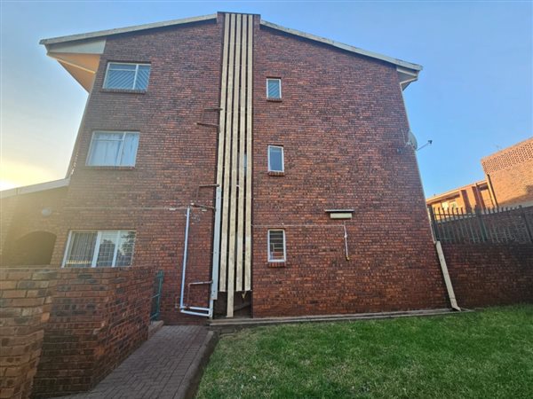 2 Bedroom Apartment 2 Bedroom Apartment