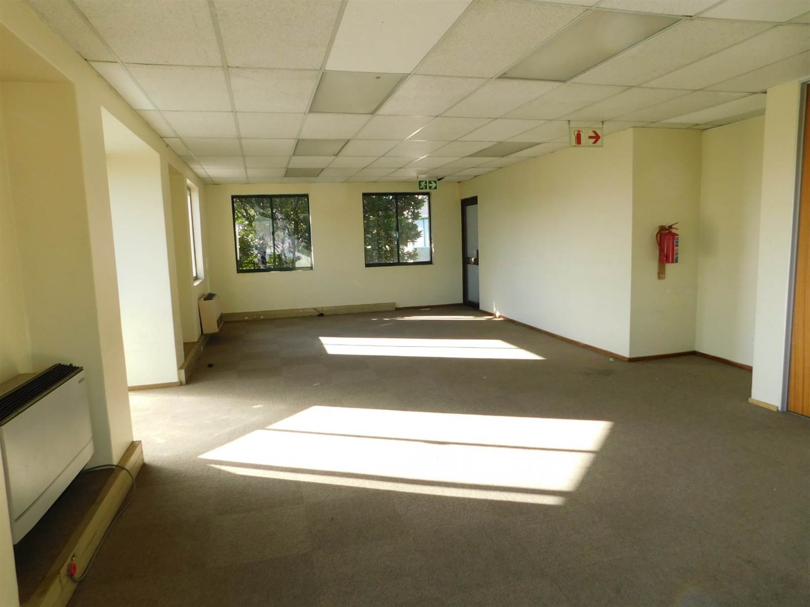 275  m² Commercial space in Randburg Central photo number 11