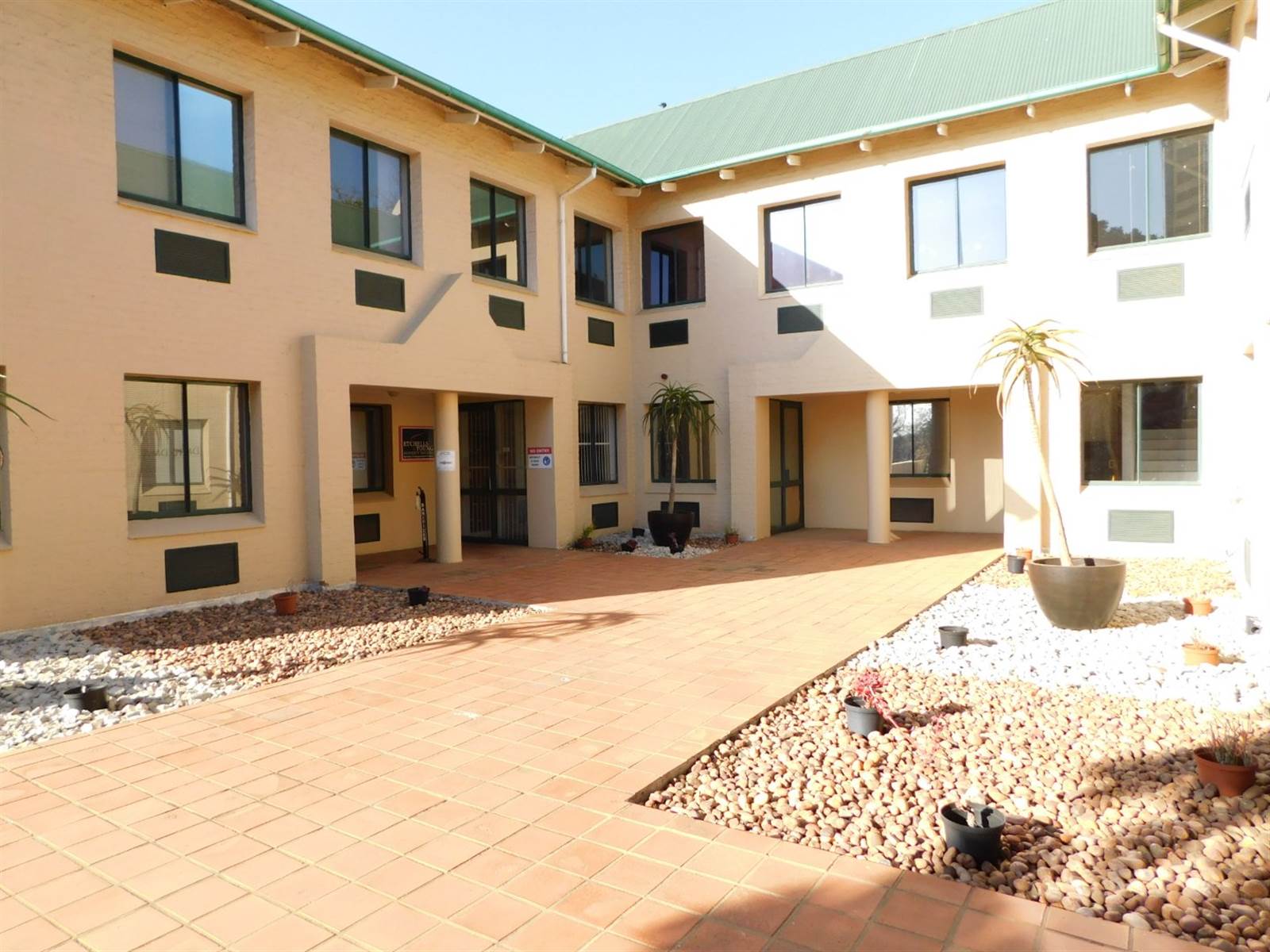 275  m² Commercial space in Randburg Central photo number 18