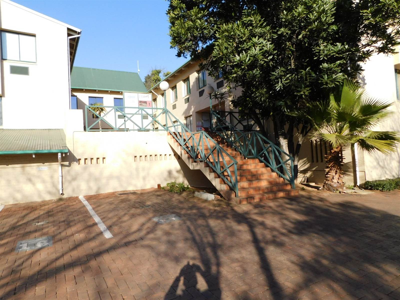 275  m² Commercial space in Randburg Central photo number 20