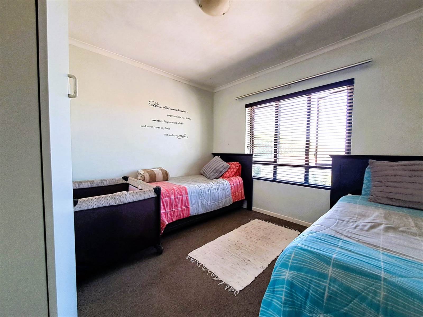 2 Bed Apartment in Vredekloof East photo number 14