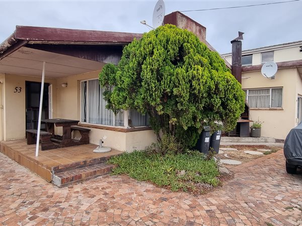 2 Bedroom House 2 Bedroom House