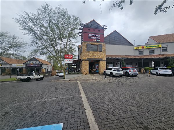 670  m² Retail Space