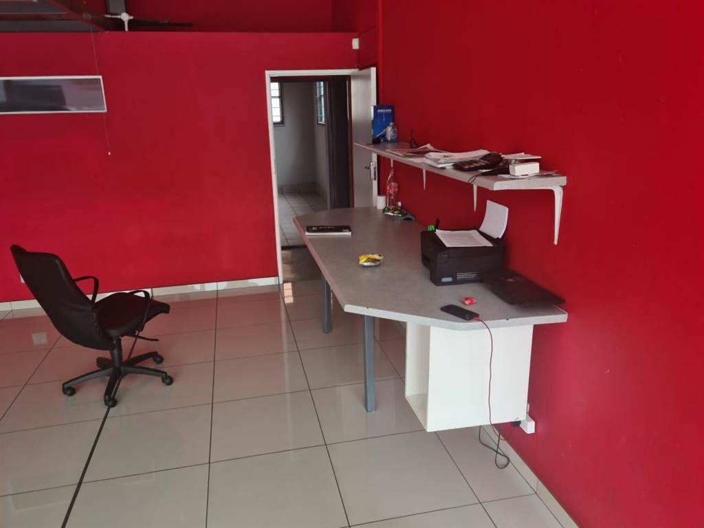 600  m² Commercial space in Benoni Central photo number 6