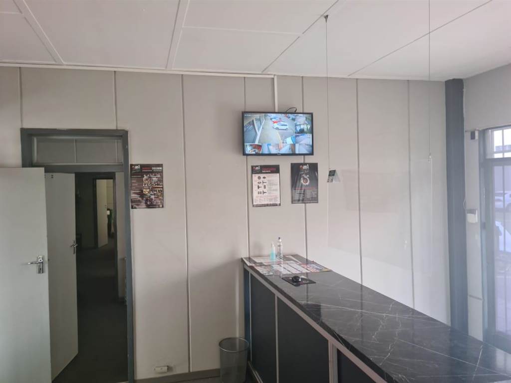 600  m² Commercial space in Benoni Central photo number 9