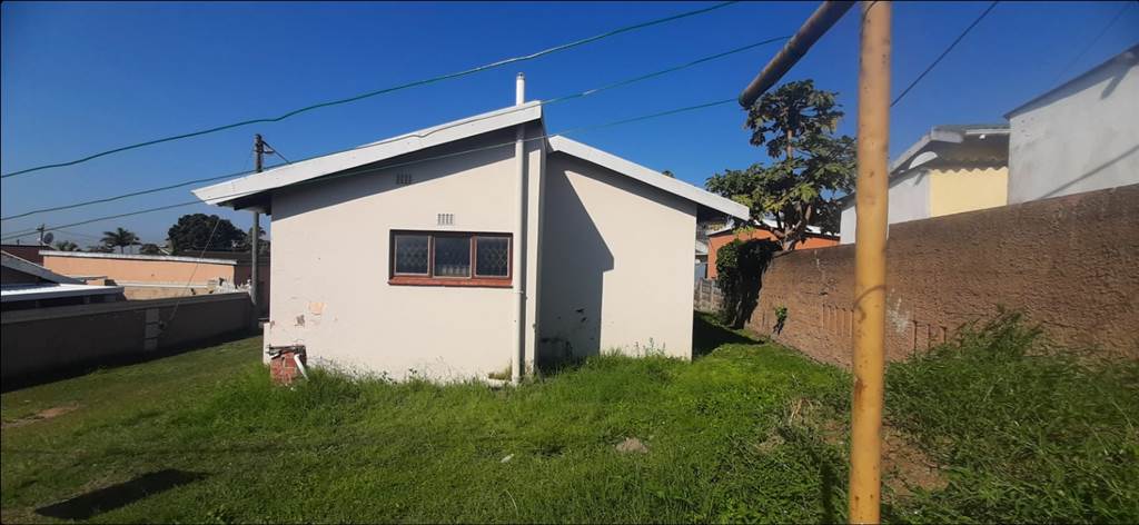 2 Bed House in Umlazi photo number 19