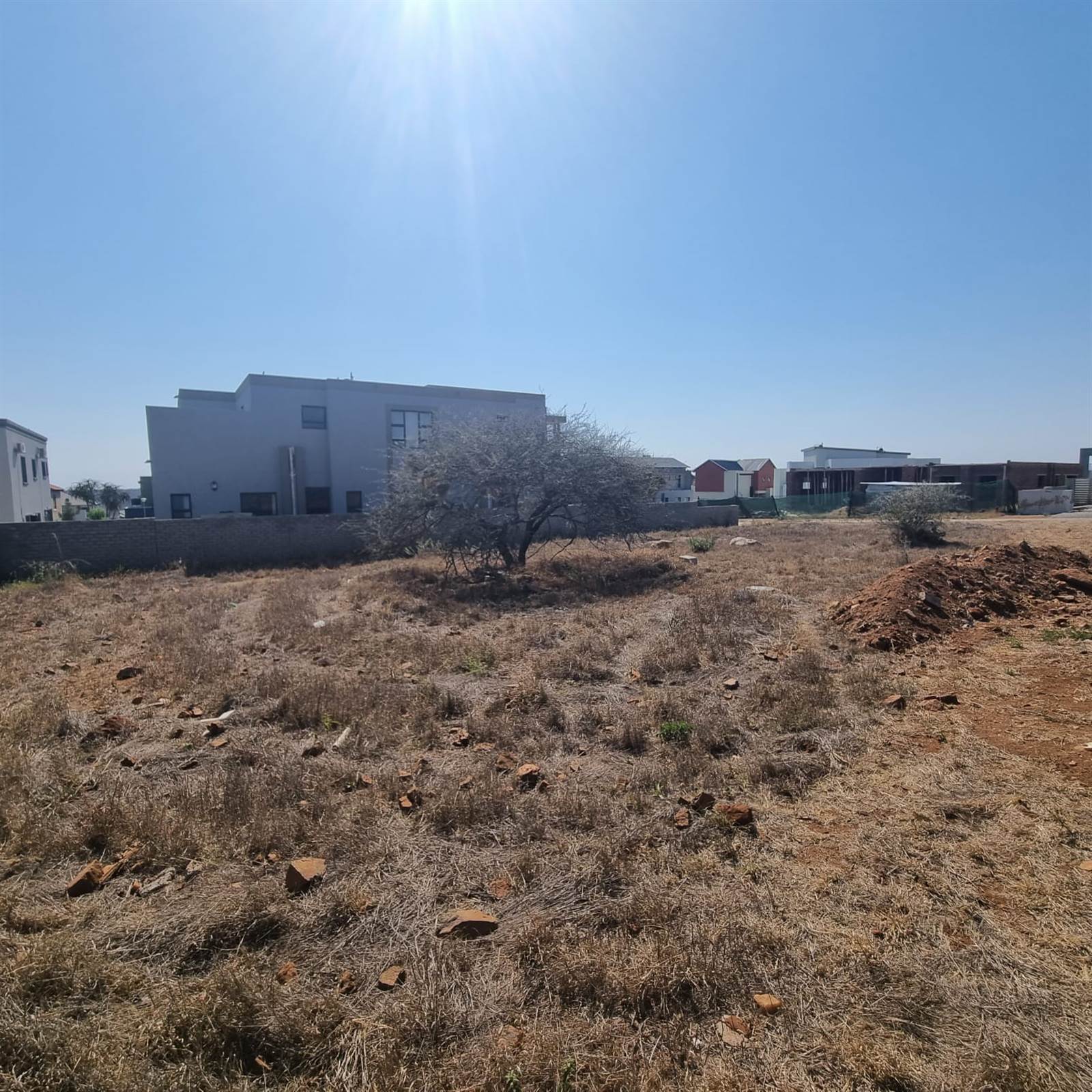 633 m² Land available in Woodhill Estate photo number 8