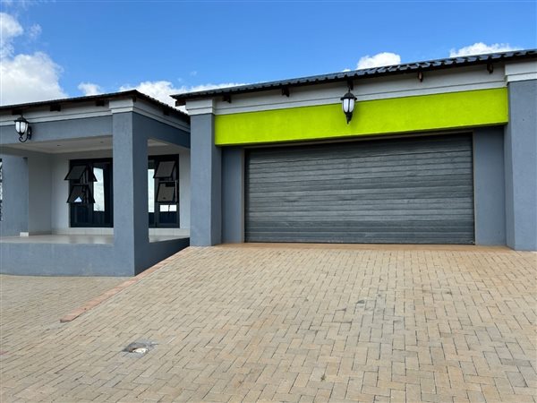 4 Bedroom House 4 Bedroom House
