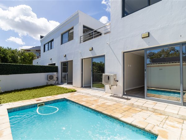 3 Bed Apartment in Camps Bay