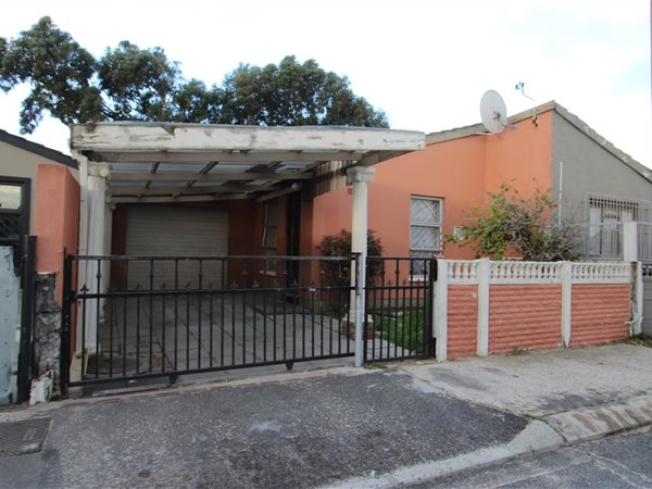 3 Bedroom House 3 Bedroom House