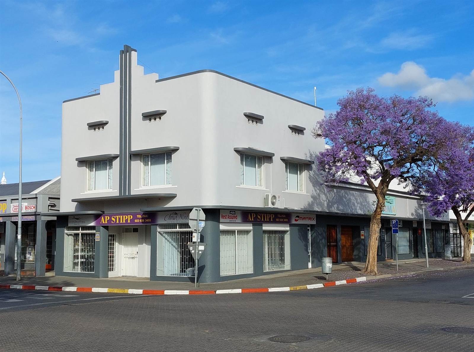 330  m² Retail Space in Robertson photo number 1
