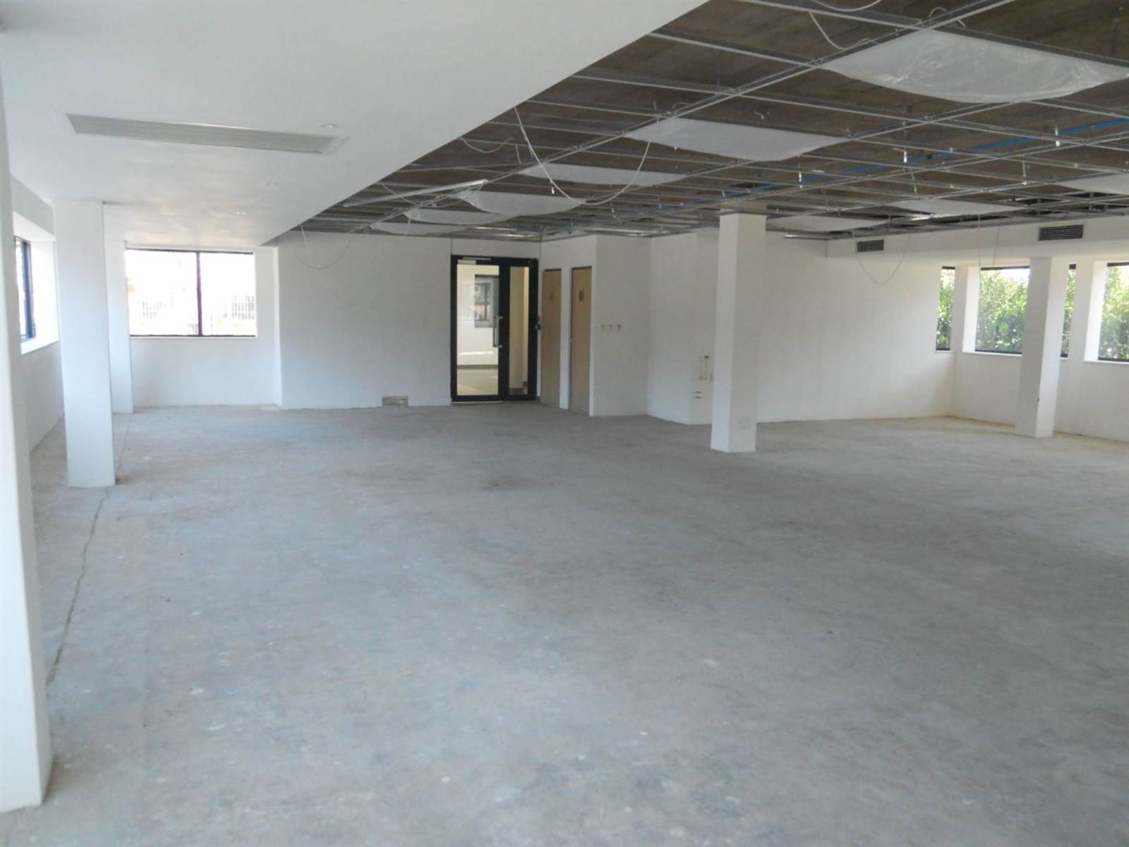 229  m² Office Space in Woodmead photo number 7