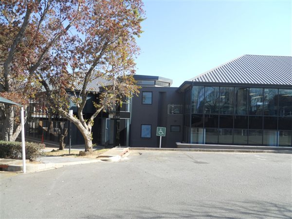 229  m² Office Space in Woodmead