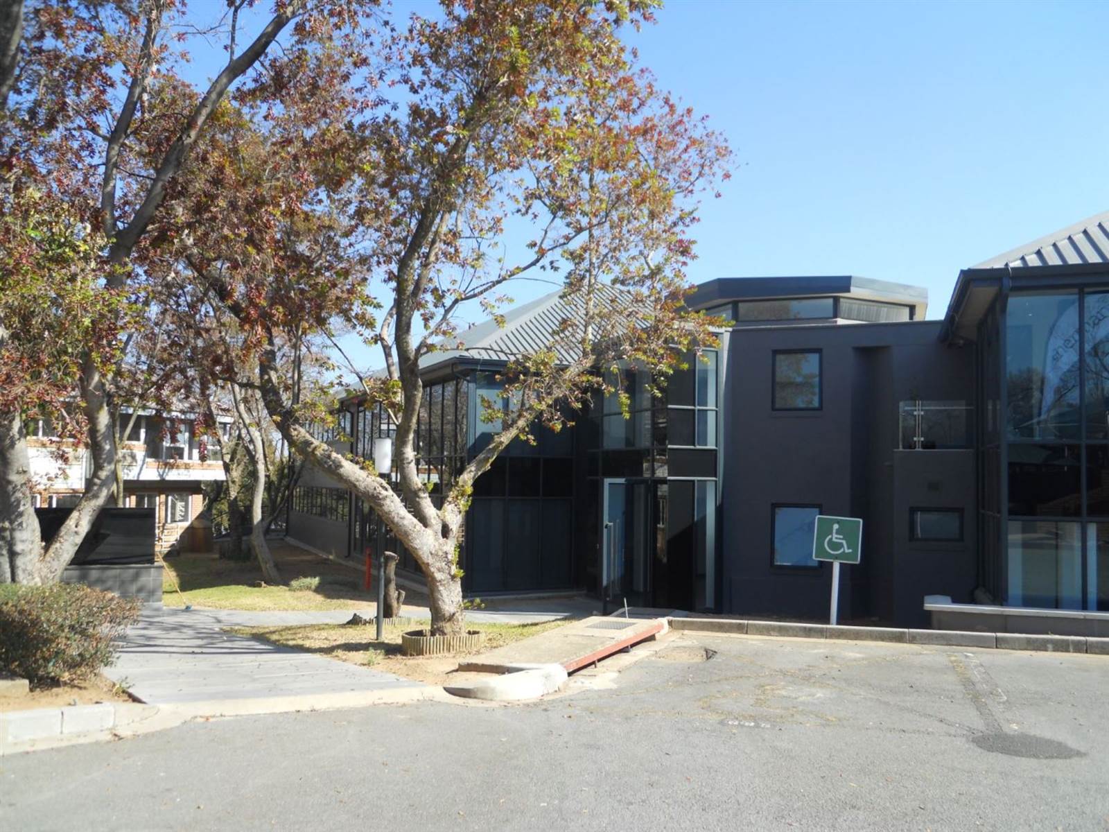 229  m² Office Space in Woodmead photo number 15