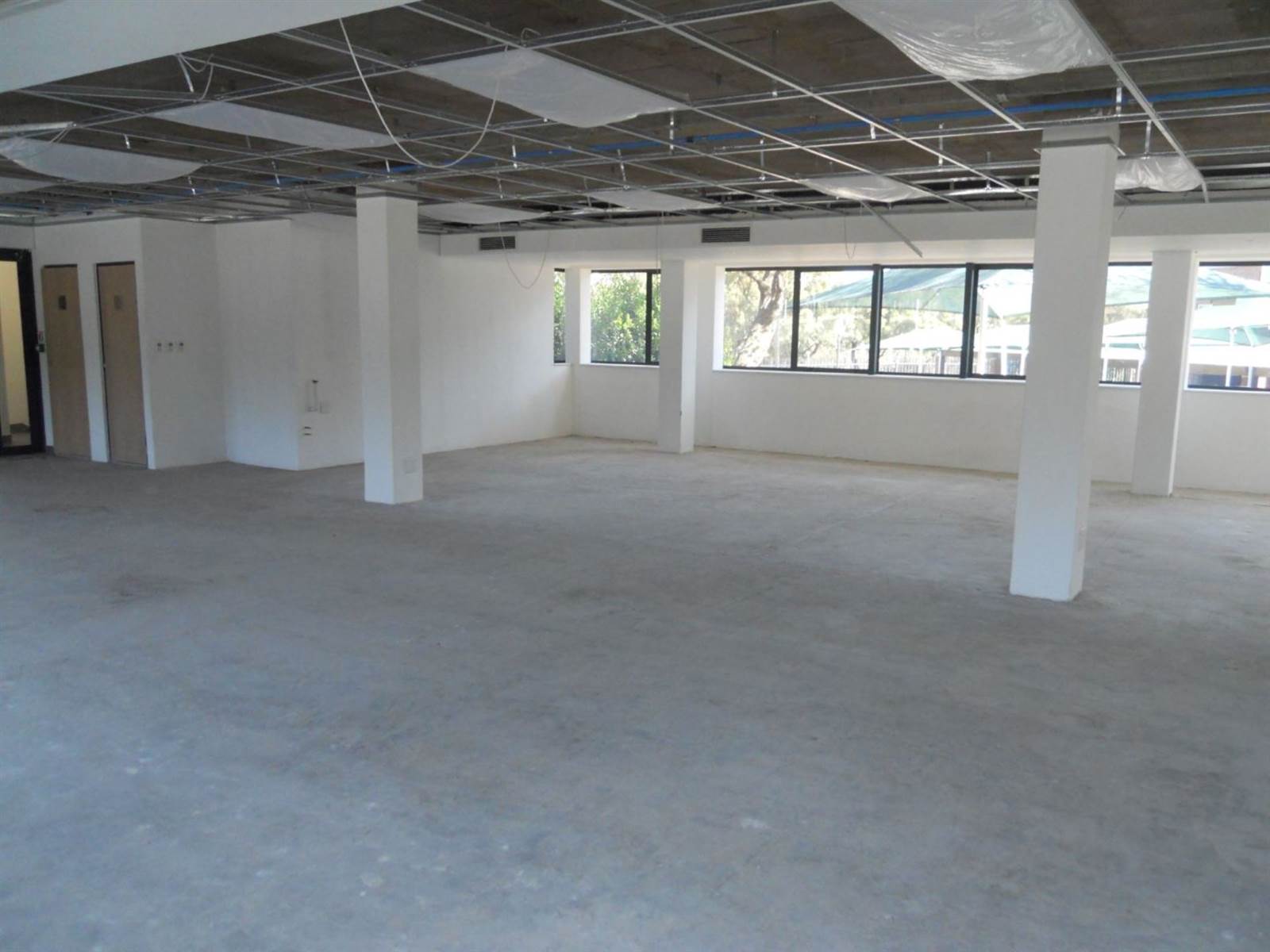229  m² Office Space in Woodmead photo number 8