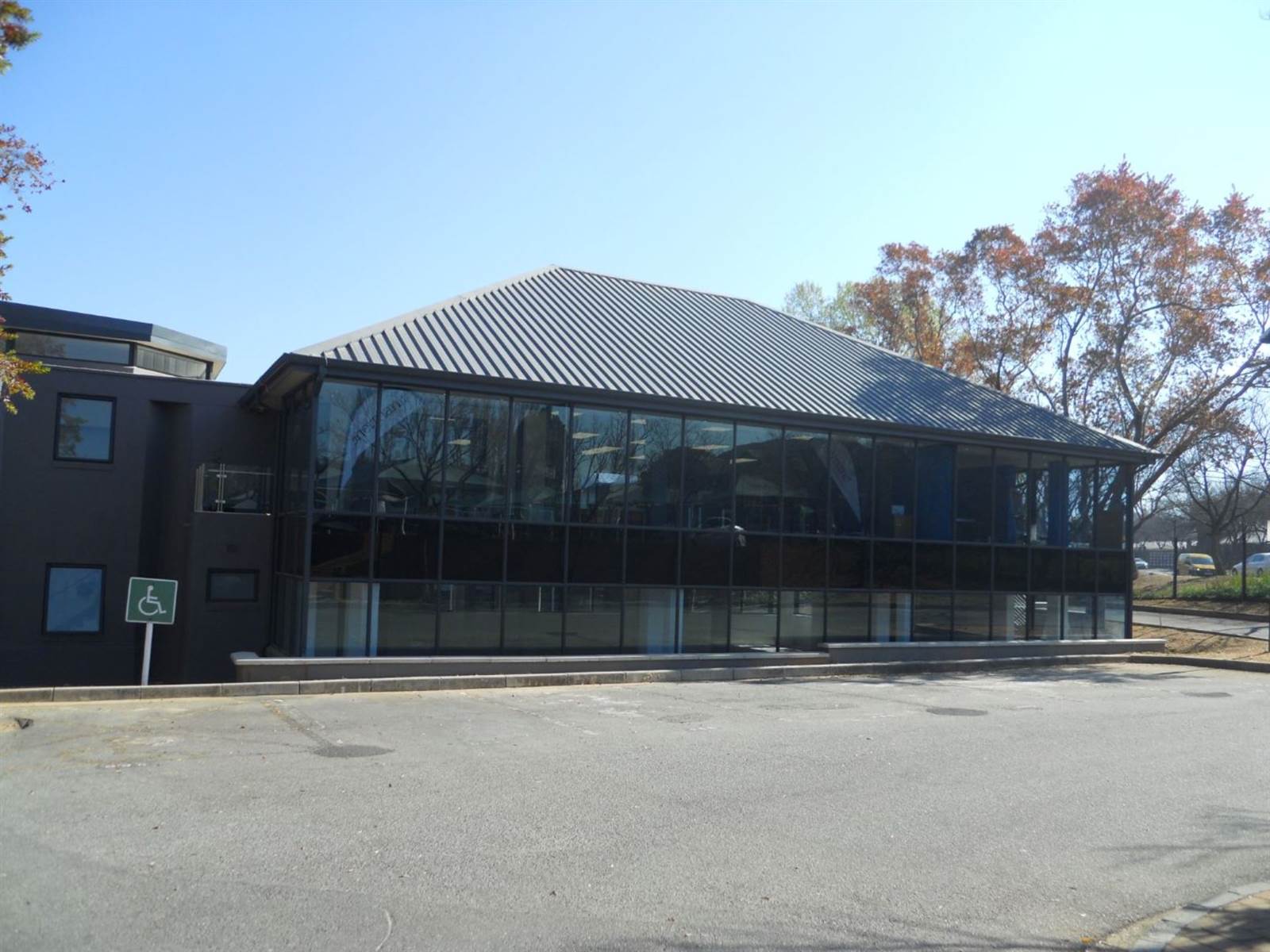 229  m² Office Space in Woodmead photo number 13