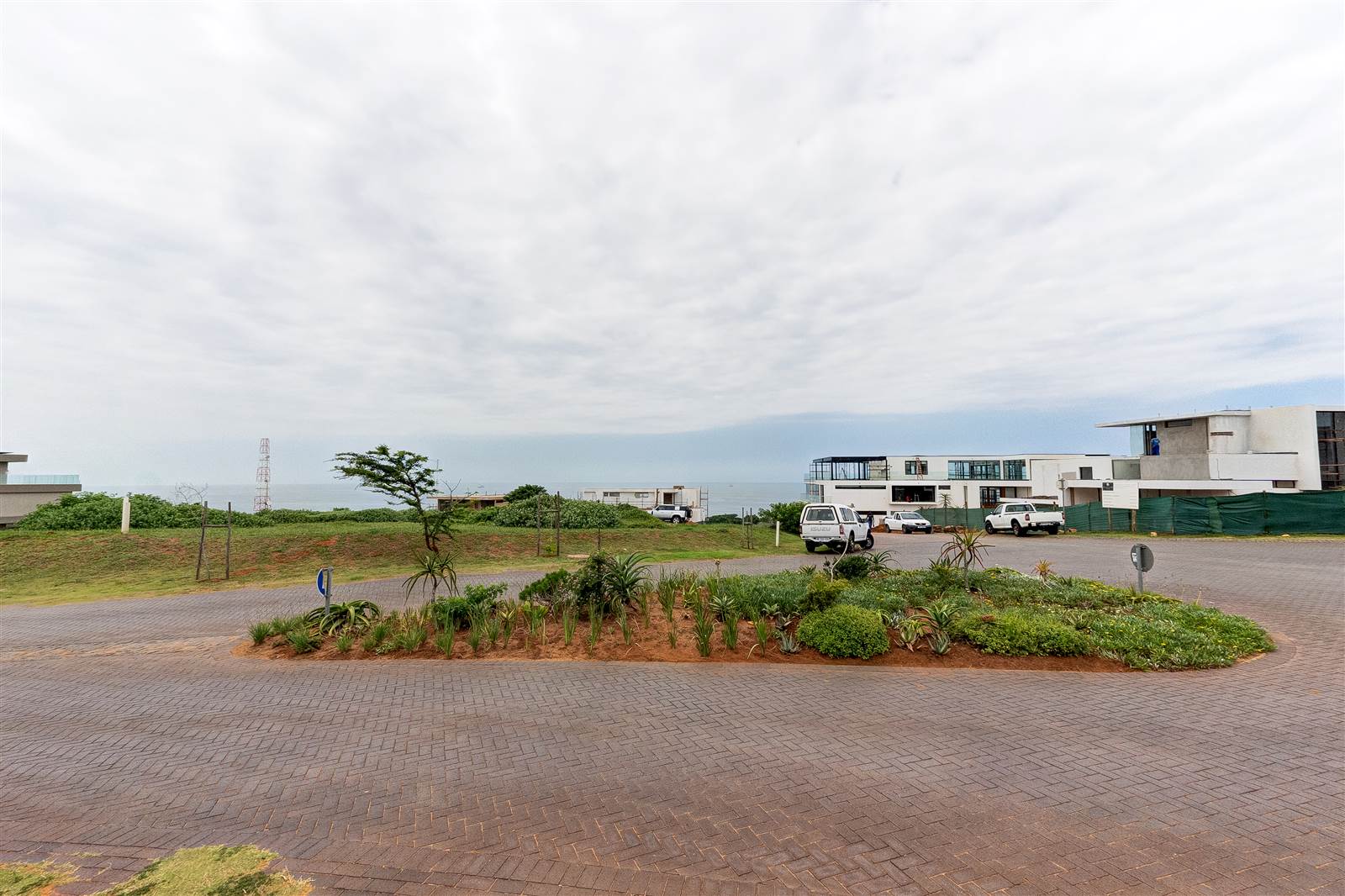 1008 m² Land available in Umhlanga Rocks photo number 6