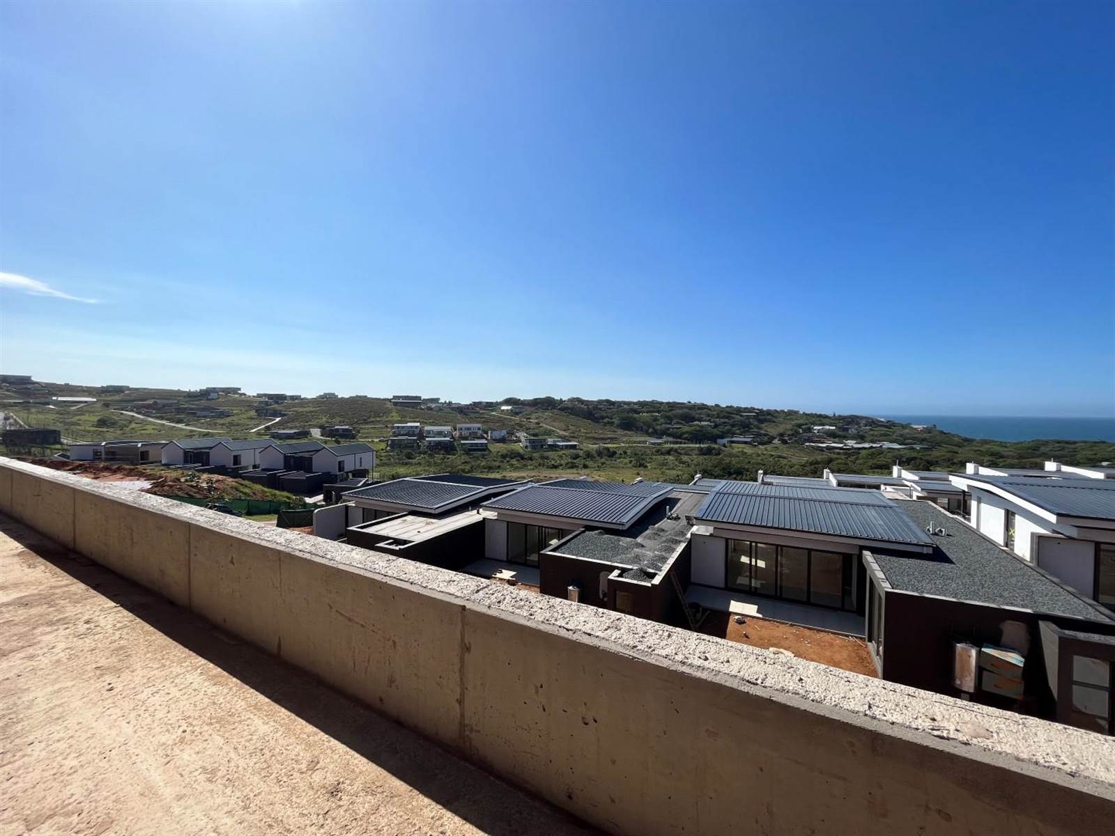 2 Bed Apartment in Zululami Luxury Coastal Estate photo number 18